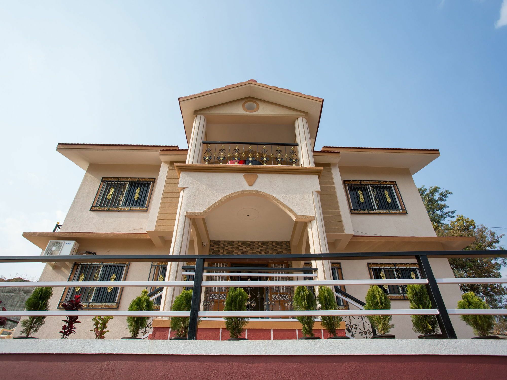 Shivanya Palace Махабалешвар Экстерьер фото